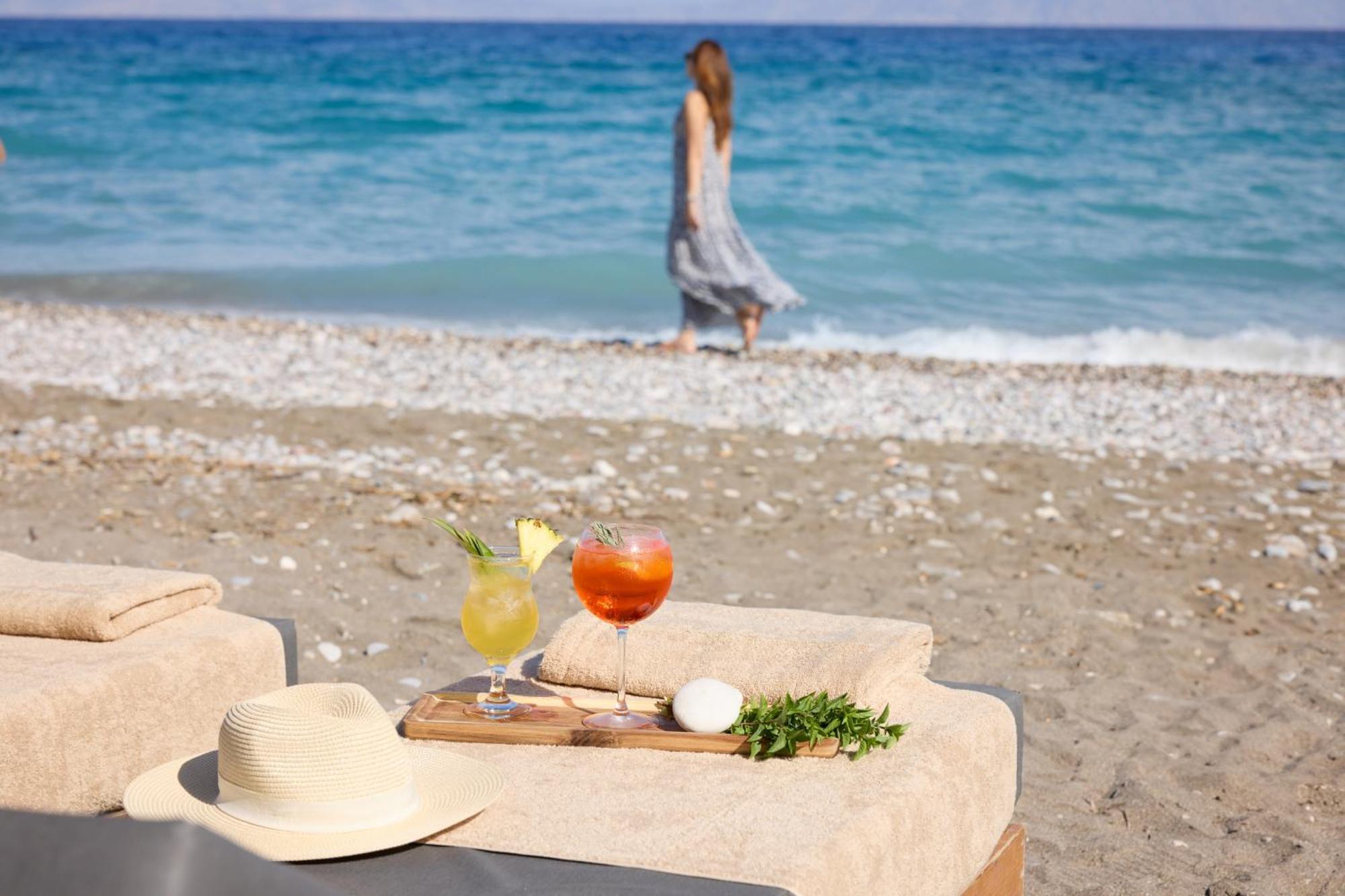 Blue Bay Beach Resort 伊利索斯 外观 照片
